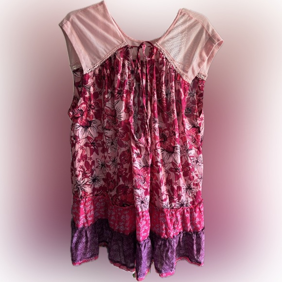Free People Pink Floral Boho Tunic Top Ruffle Hem Size L - Picture 8 of 8